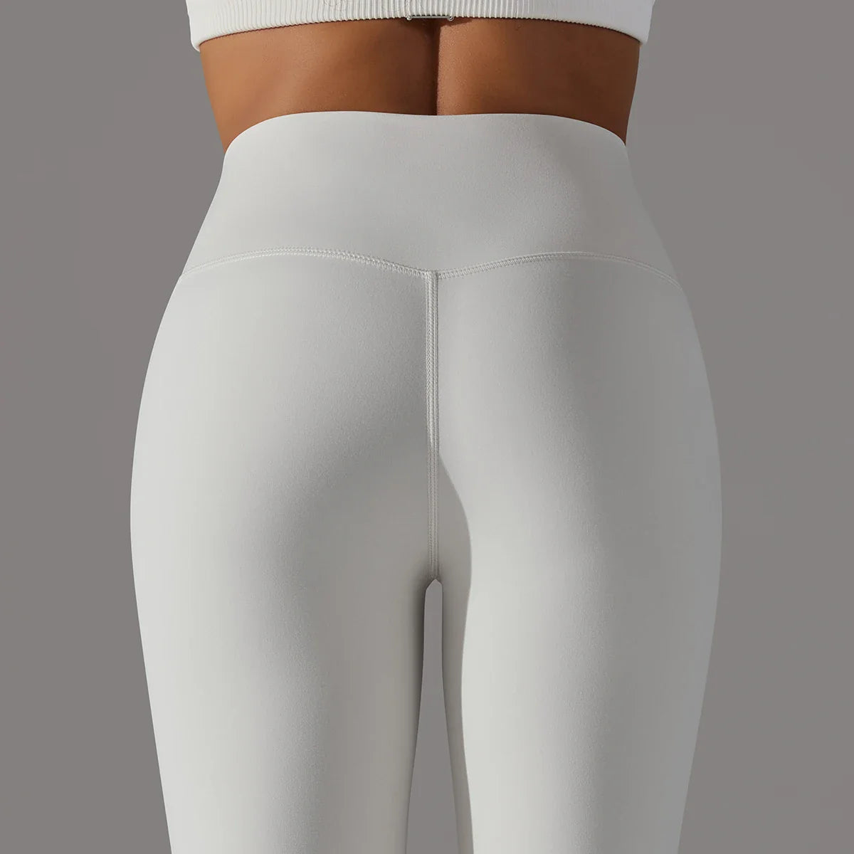 EXCLUSIVE™ High-Waisted Seamless Leggings White Ash