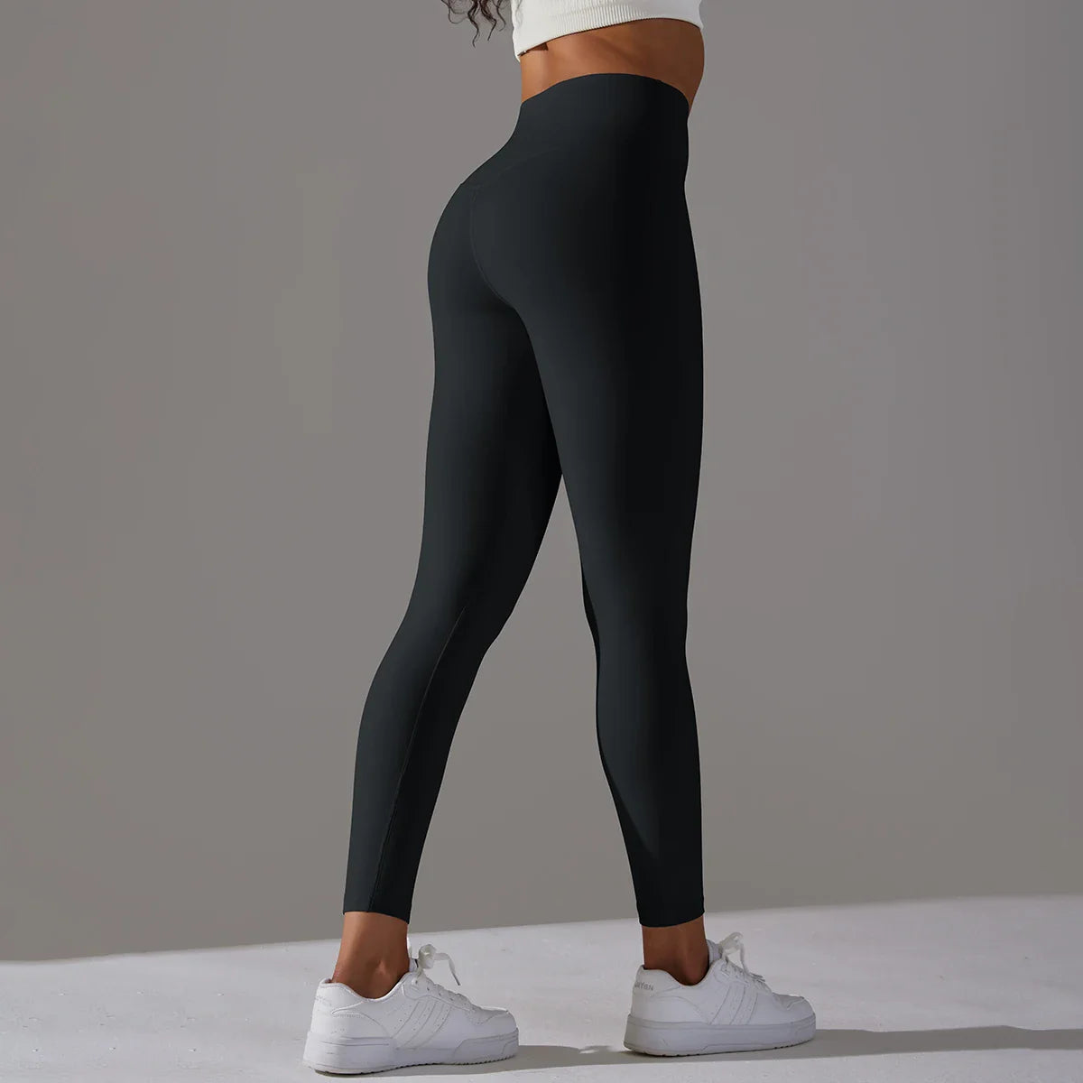 EXCLUSIVE™ High-Waisted Seamless Leggings Soot
