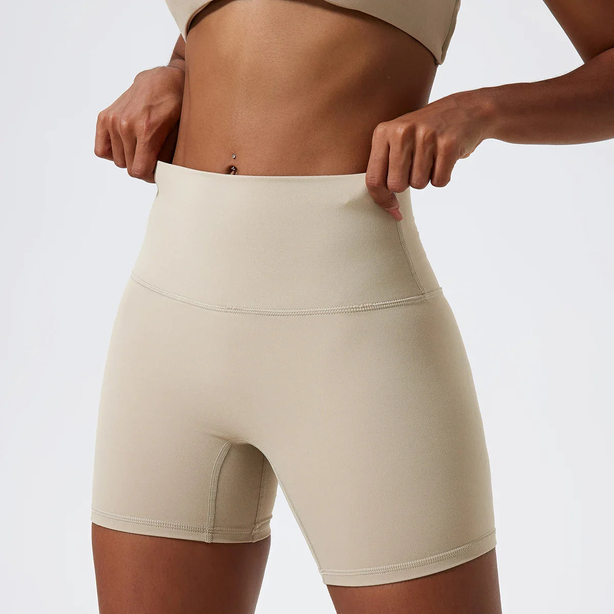 ACTIVE™ High-Waisted Seamless Shorts Light Khaki